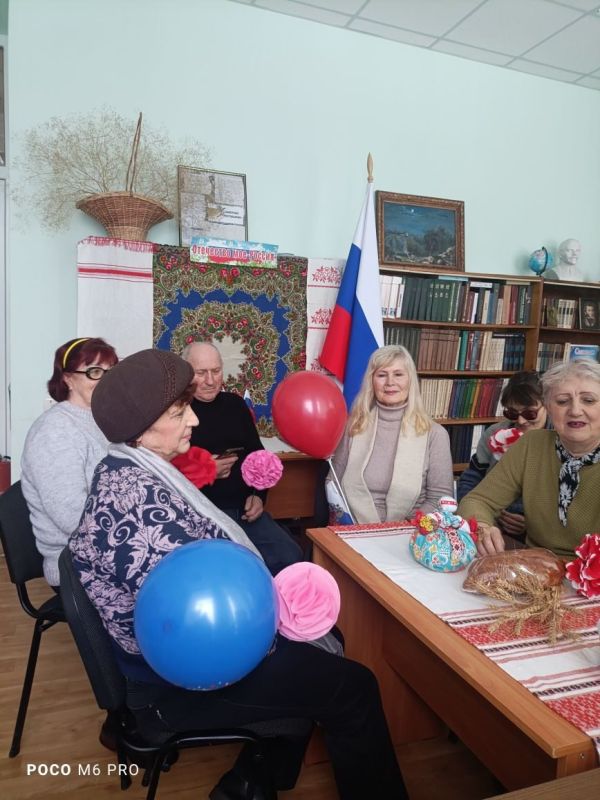 Перевальчане провели онлайн встречу с казахским народным коллективом «Тамаша» в рамках Года единства народов России Перевальчане провели онлайн встречу с казахским народным коллективом «Тамаша» в рамках Года единства народов России