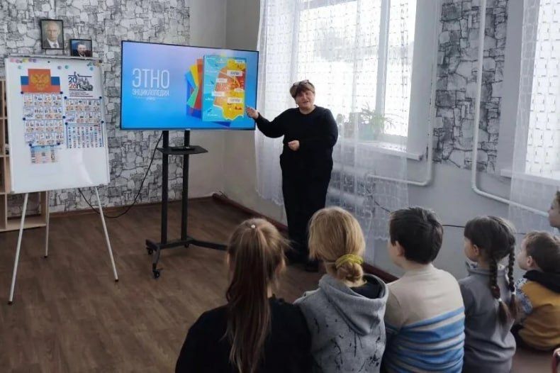 В пгт Бирюково в рамках Года единства народов России провели тематическое мероприятие В пгт Бирюково в рамках Года единства народов России провели тематическое мероприятие