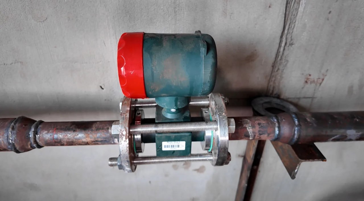 Тюменцы занимаются облицовкой фасада нового патологоанатомического отделения ЦГБ Тюменцы занимаются облицовкой фасада нового патологоанатомического отделения ЦГБ