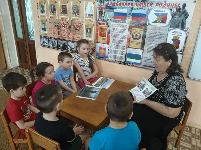 Месячник военно-патриотического воспитания в дошкольных учреждениях завершает свои мероприятия Месячник военно-патриотического воспитания в дошкольных учреждениях завершает свои мероприятия