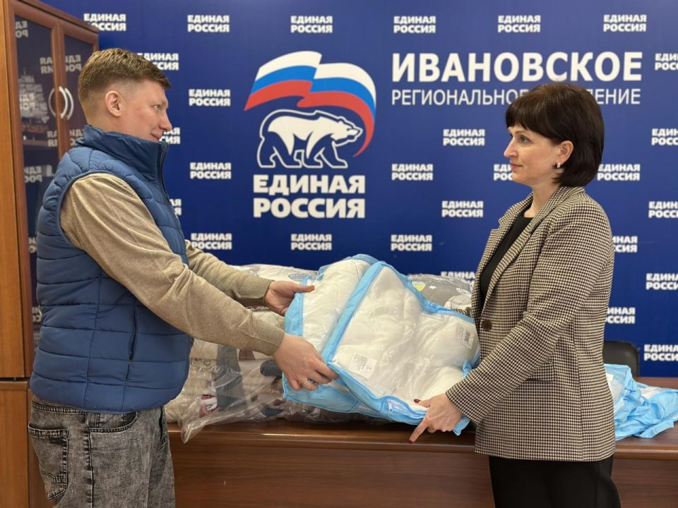 Детям Марковского округа ЛНР отправили подарки из Ивановской области Детям Марковского округа ЛНР отправили подарки из Ивановской области