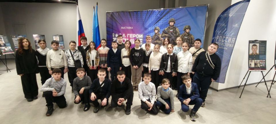 Профильный 5 класс РВИО Станично- Луганской средней школы под руководством классного руководителя Елены Александровны Беседы сегодня посетил мультимедийный исторический парк Профильный 5 класс РВИО Станично- Луганской средней школы под руководством классного руководителя Елены Александровны Беседы сегодня посетил мультимедийный исторический парк