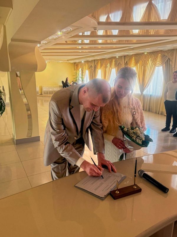 Серебряную свадьбу отметили супруги Лукьянченко Серебряную свадьбу отметили супруги Лукьянченко