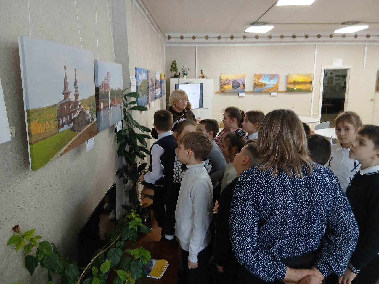 В Кировском историко-художественном музее прошла экскурсия «Добро пожаловать в Сибирь» В Кировском историко-художественном музее прошла экскурсия «Добро пожаловать в Сибирь»