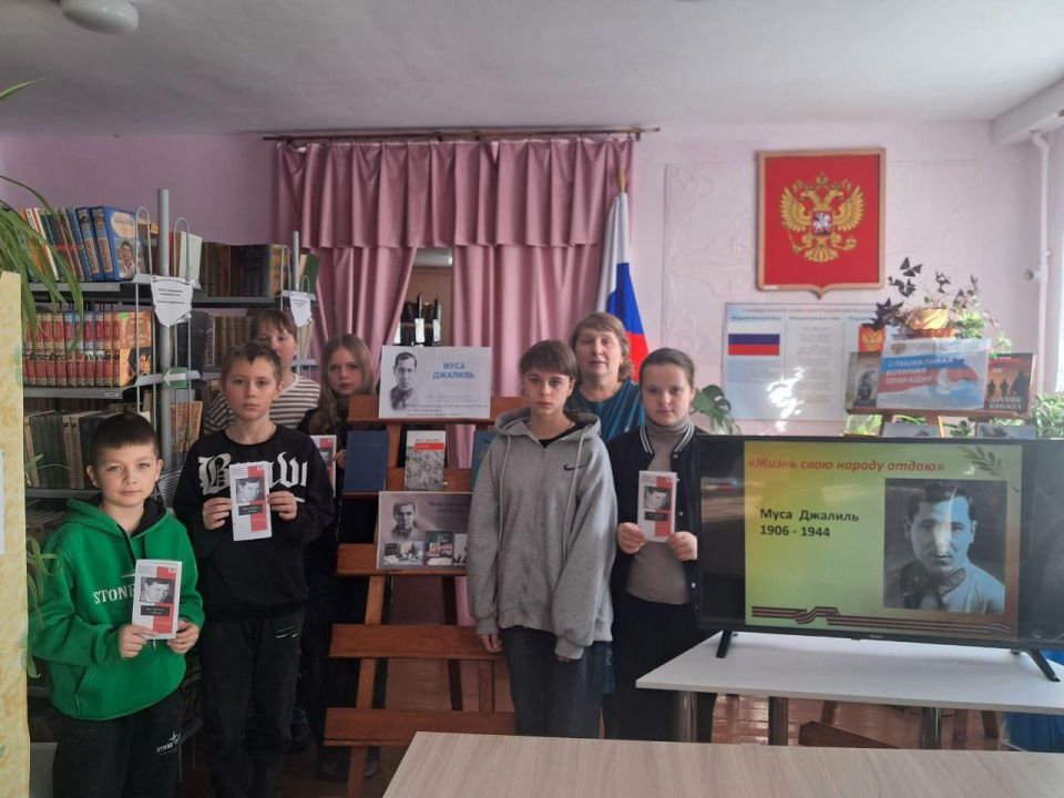 Перевальчане и оренбуржцы отметили юбилей советского поэта Перевальчане и оренбуржцы отметили юбилей советского поэта
