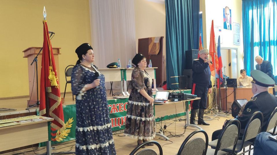 Игорь Рябушкин: Сегодня, по приглашению региональной общественной организации «Содружество ветеранов погранвойск Луганщины «Союз - граница» имел честь принять участие в собрании ветеранской организации Игорь Рябушкин: Сегодня, по приглашению региональной общественной организации «Содружество ветеранов погранвойск Луганщины «Союз - граница» имел честь принять участие в собрании ветеранской организации