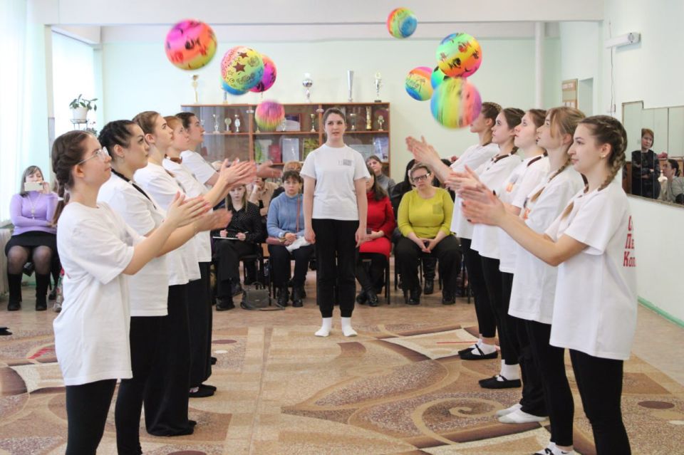 В стахановском колледже обсудили современные подходы к физическому воспитанию дошкольников В стахановском колледже обсудили современные подходы к физическому воспитанию дошкольников