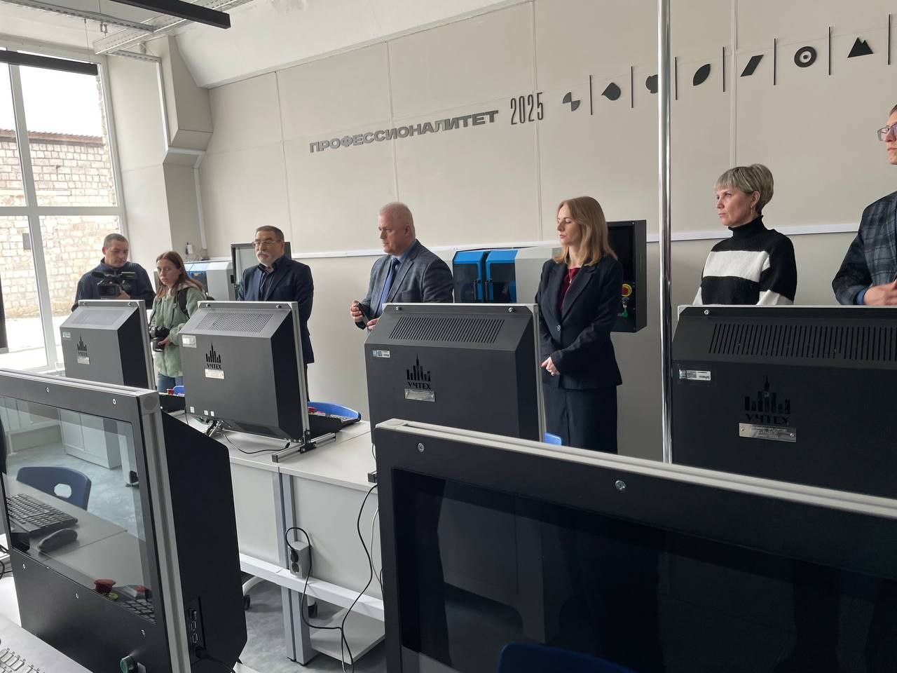 Игорь Рябушкин: Промышленность и образование объединяются: в Стаханове прошел круглый стол по подготовке кадров для машиностроения Игорь Рябушкин: Промышленность и образование объединяются: в Стаханове прошел круглый стол по подготовке кадров для машиностроения