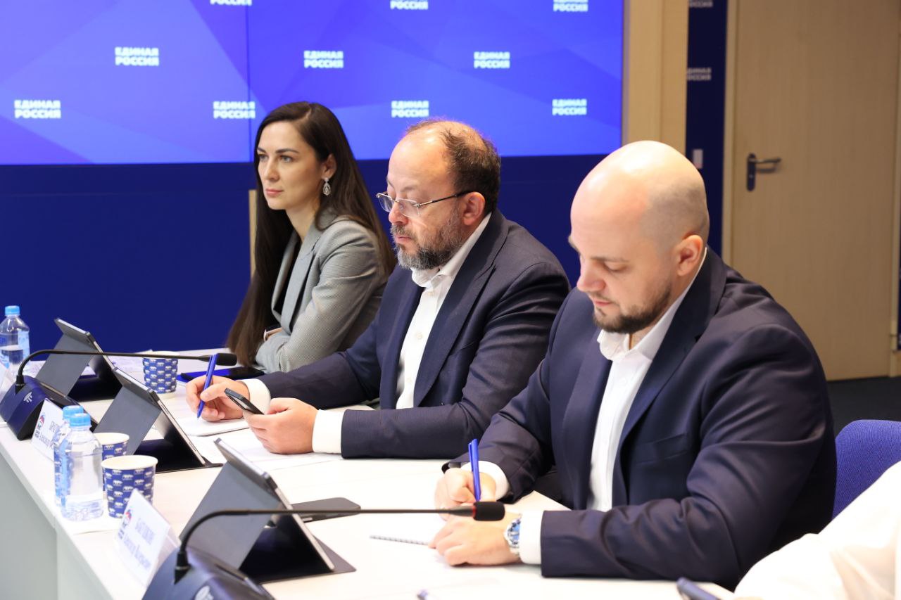 Сельский и агротуризм – это источники дополнительного дохода селян, рабочие места и дополнительный канал сбыта сельхозпродукции Сельский и агротуризм – это источники дополнительного дохода селян, рабочие места и дополнительный канал сбыта сельхозпродукции