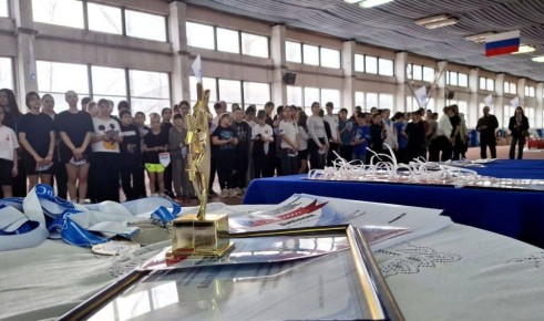 55 лет побед и рекордов: Легкоатлетическая школа олимпийского резерва ЛНР отметила юбилей!