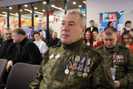 В ЛНР участникам и их семьям оказывают 25 мер поддержки