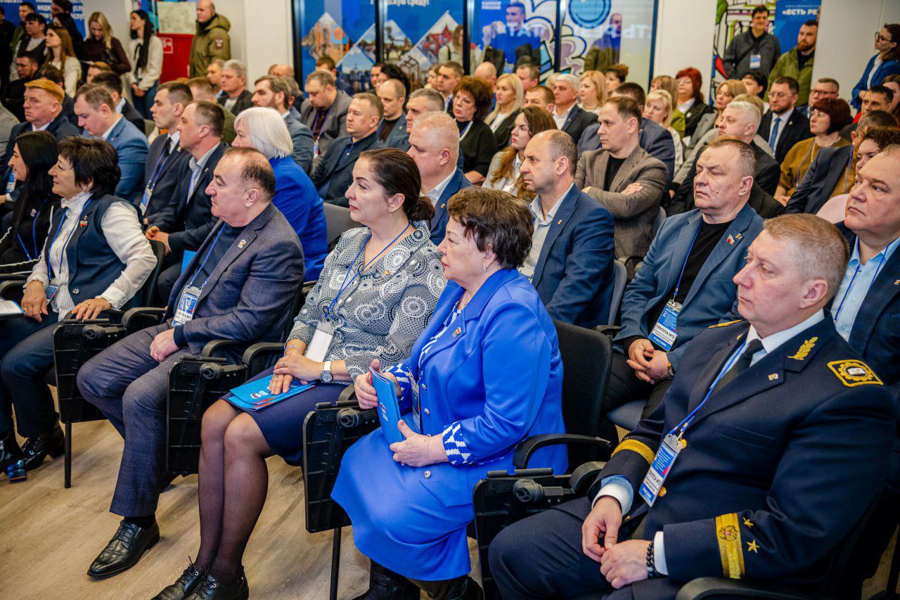 Евгений Морозов: Народная программа: от слов — к делу Евгений Морозов: Народная программа: от слов — к делу