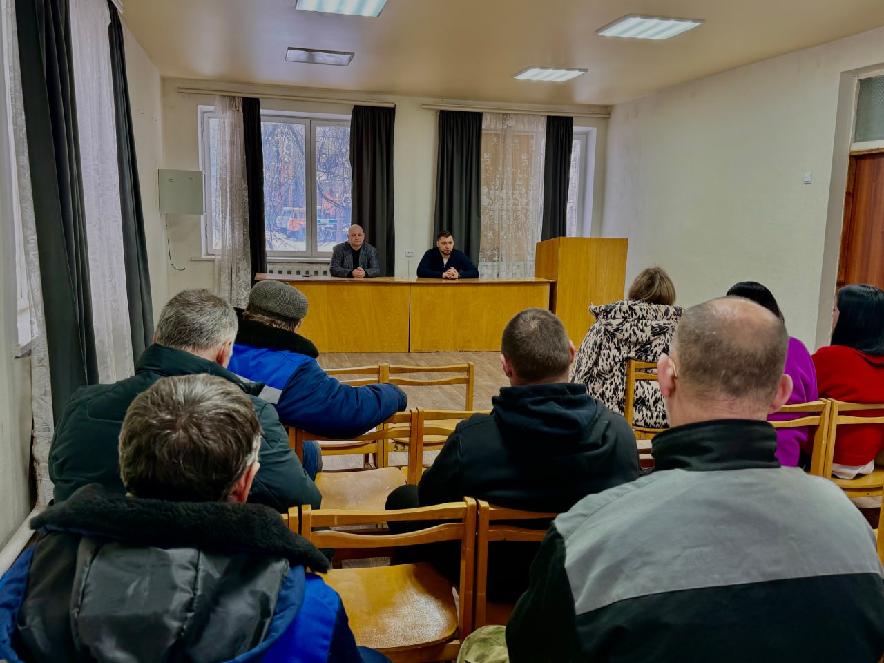 ОТКРЫТЫЙ ДИАЛОГ С ЛДПР. Депутат Народного Совета ЛНР от фракции ЛДПР Юрий Рагулин совместно с депутатом Совета Старобельского муниципального округа от фракции ЛДПР Сергей Иващенко провели рабочую встречу с коллективом... ОТКРЫТЫЙ ДИАЛОГ С ЛДПР. Депутат Народного Совета ЛНР от фракции ЛДПР Юрий Рагулин совместно с депутатом Совета Старобельского муниципального округа от фракции ЛДПР Сергей Иващенко провели рабочую встречу с коллективом...