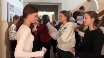 Медики из Калмыкии провели завершающий прием пациентов в округе