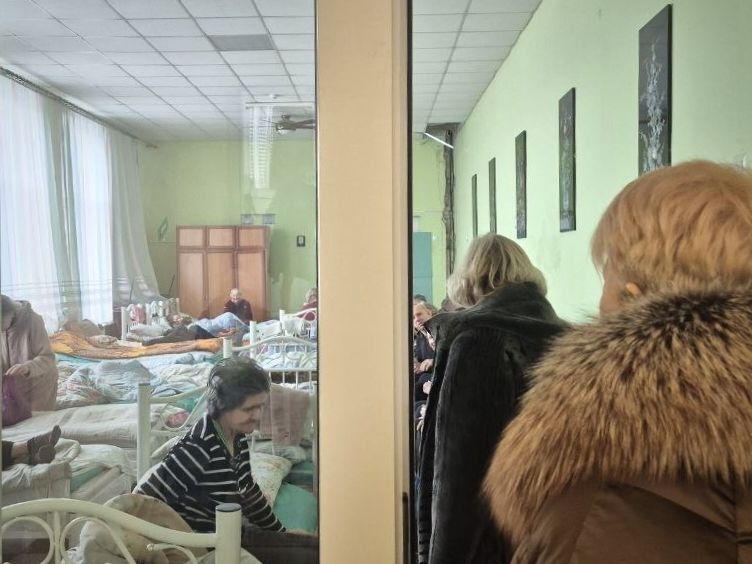 Анна Сорока: В рамках плановых мероприятий по мониторингу соблюдения прав граждан, нуждающихся в постоянном уходе, сотрудниками Аппарата Уполномоченного был осуществлен выезд в «Перевальский психоневрологический интернат» Анна Сорока: В рамках плановых мероприятий по мониторингу соблюдения прав граждан, нуждающихся в постоянном уходе, сотрудниками Аппарата Уполномоченного был осуществлен выезд в «Перевальский психоневрологический интернат»
