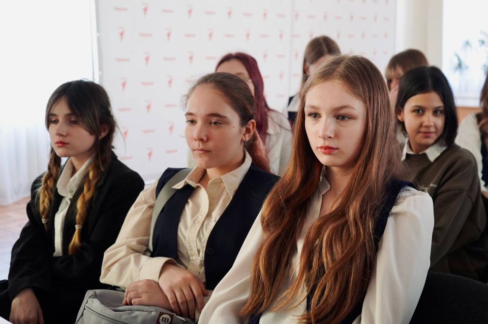 Теперь школьники знают почему мы празднуем Всемирный день гражданской обороны Теперь школьники знают почему мы празднуем Всемирный день гражданской обороны