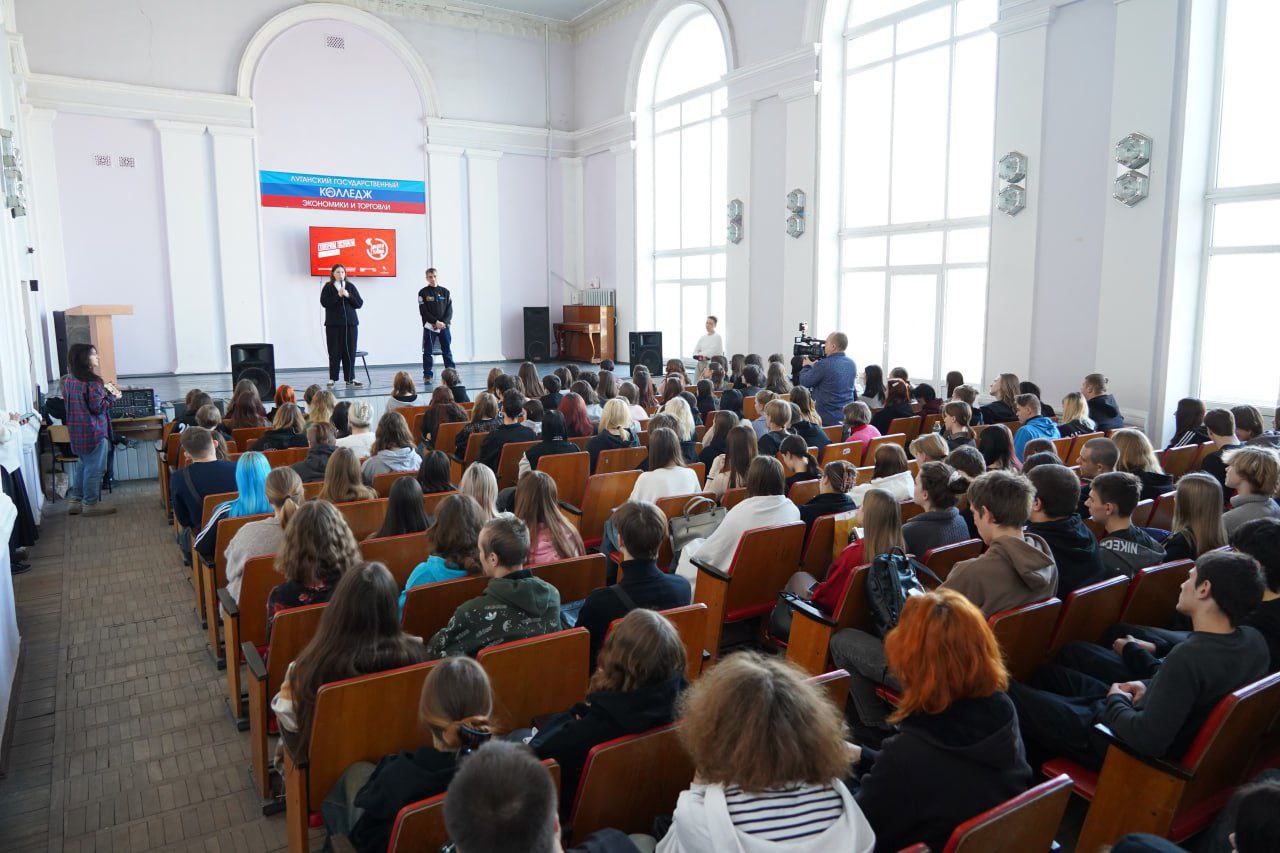 Диалоги с Героями: живая история в стенах колледжа Диалоги с Героями: живая история в стенах колледжа