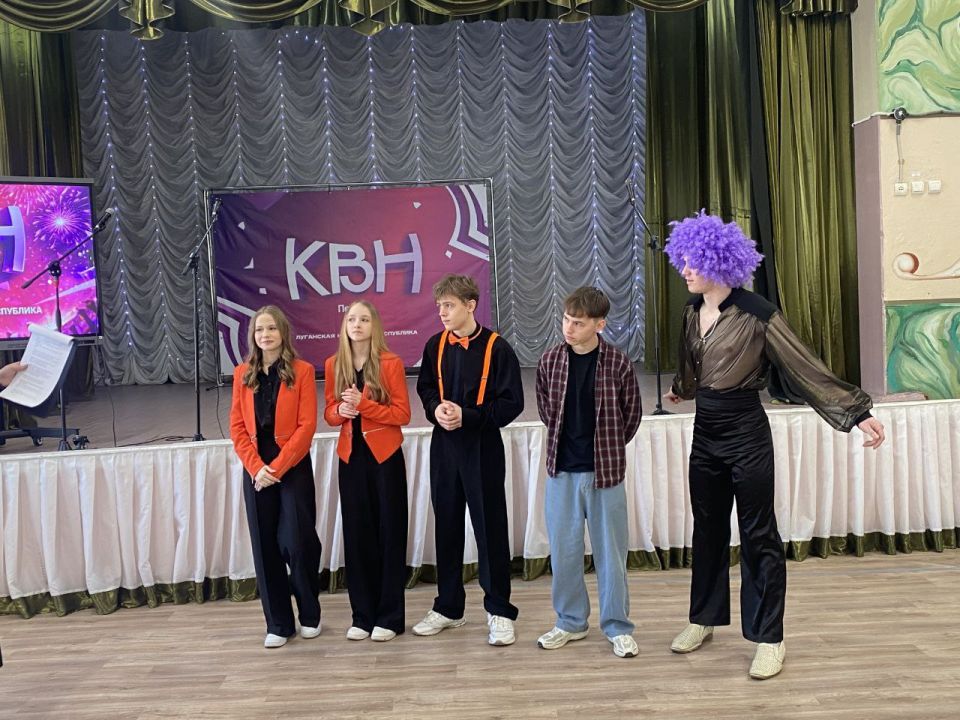 Долгожданный финал проекта «КВН. Первые» состоялся! За звание чемпионов боролись 4 сильнейшие команды, прошедшие через отбор Долгожданный финал проекта «КВН. Первые» состоялся! За звание чемпионов боролись 4 сильнейшие команды, прошедшие через отбор