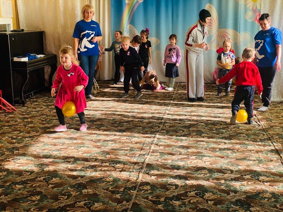 «Русская весна – начало пути домой»: активисты в Дьяково вдохновляют подрастающее поколение «Русская весна – начало пути домой»: активисты в Дьяково вдохновляют подрастающее поколение
