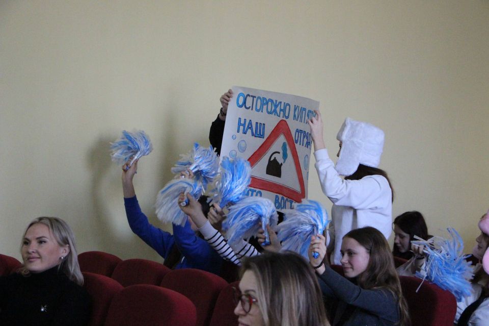 "Осторожно, Кипяток" Чемпионы «КВН.Первые» в Меловом! "Осторожно, Кипяток" Чемпионы «КВН.Первые» в Меловом!