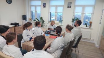 Встреча с будущими медиками: специалист ЛГП №12 провела профориентацию для студентов ЛГМУ им.Свт Луки Минздрава России