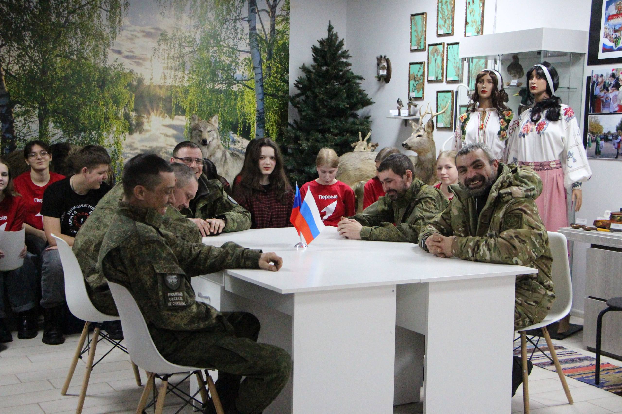 "За Победу! За Наших! За Правду!" – Сердца бьются в унисон в Меловском краеведческом музее! "За Победу! За Наших! За Правду!" – Сердца бьются в унисон в Меловском краеведческом музее!