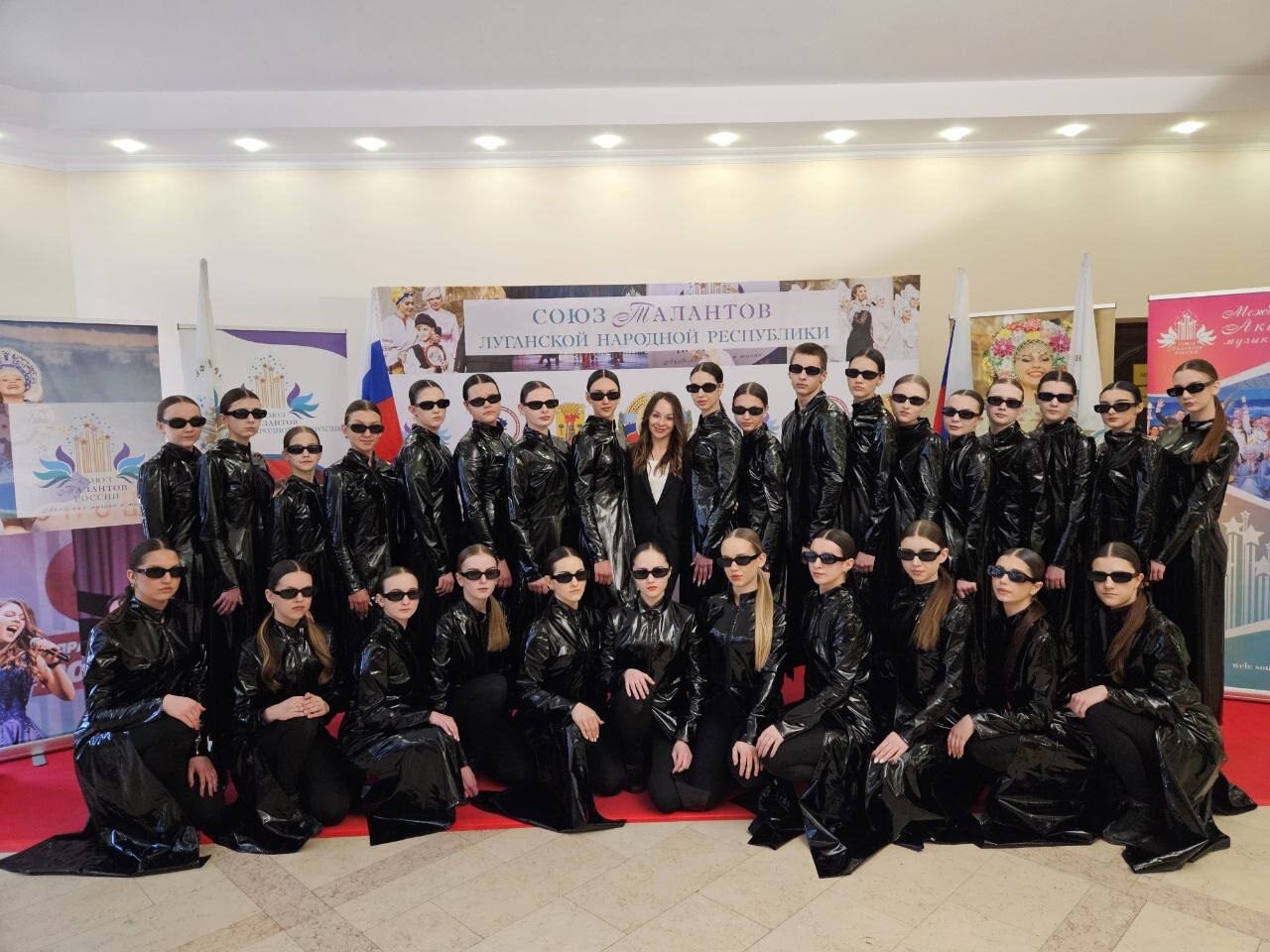 Танцевальная победа: краснодонцы завоевали Гран-При на региональном конкурсе Танцевальная победа: краснодонцы завоевали Гран-При на региональном конкурсе