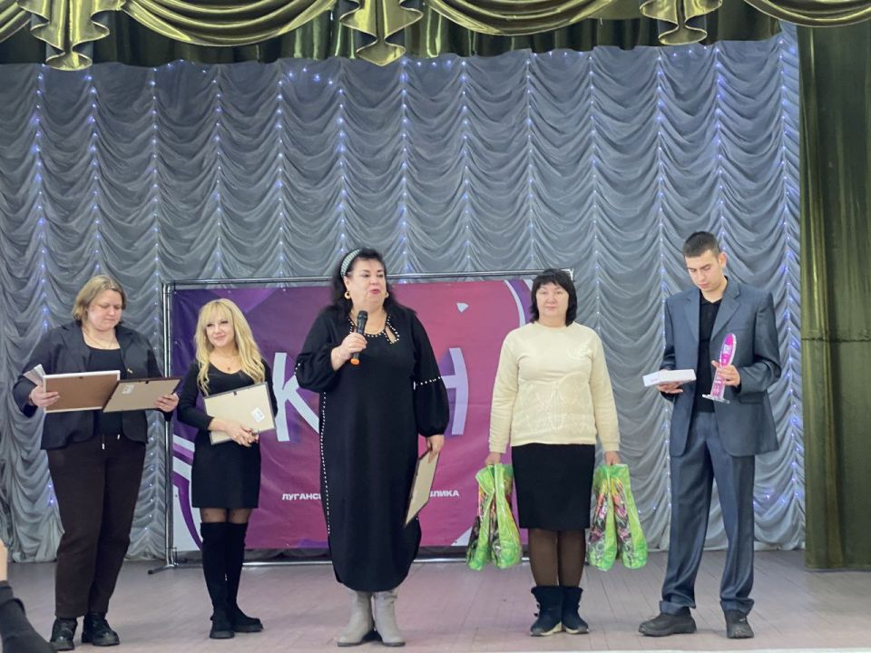 Долгожданный финал проекта «КВН. Первые» состоялся! За звание чемпионов боролись 4 сильнейшие команды, прошедшие через отбор Долгожданный финал проекта «КВН. Первые» состоялся! За звание чемпионов боролись 4 сильнейшие команды, прошедшие через отбор