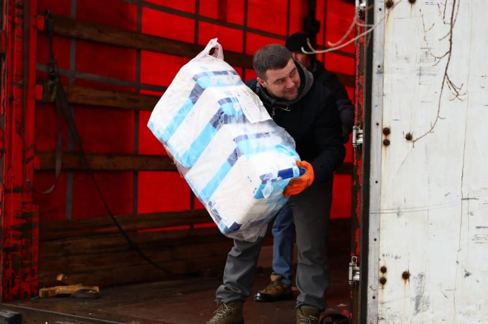 Рыбно-Слободский район передал гуманитарную помощь жителям Рубежного Рыбно-Слободский район передал гуманитарную помощь жителям Рубежного