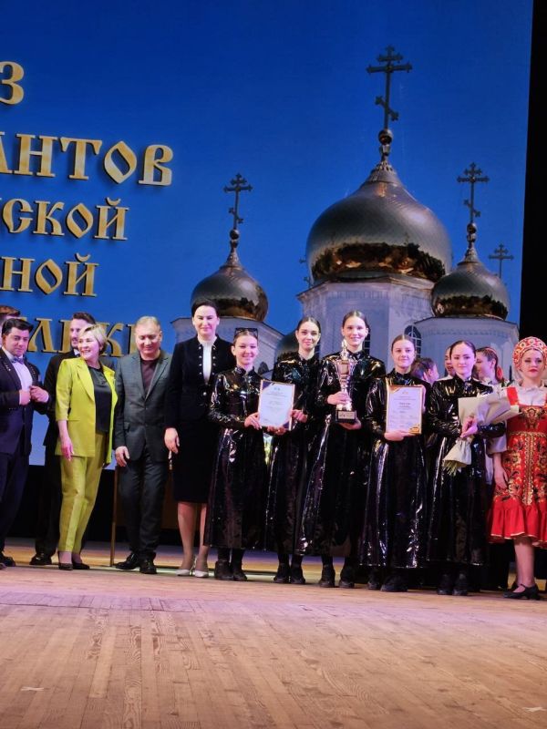 Танцевальная победа: краснодонцы завоевали Гран-При на региональном конкурсе Танцевальная победа: краснодонцы завоевали Гран-При на региональном конкурсе