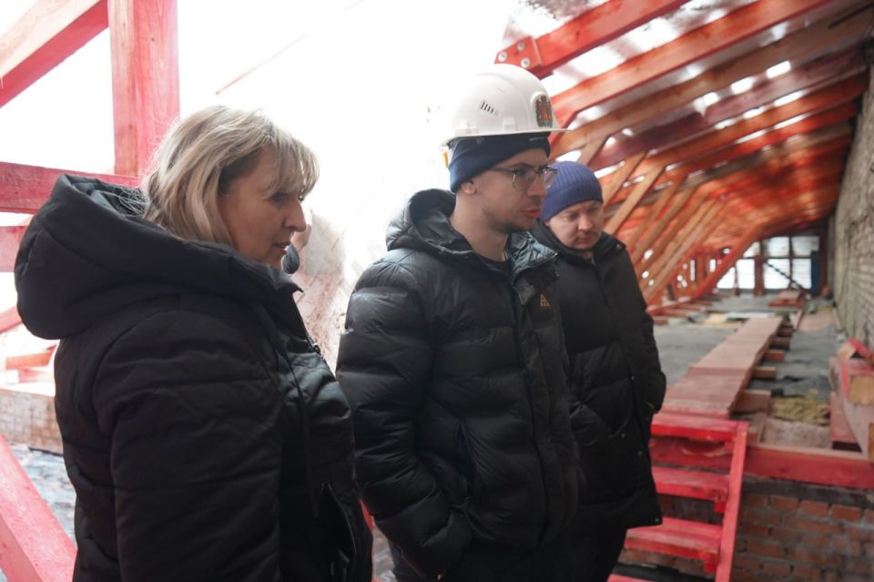 Дом культуры обретает новую жизнь: в Комсомольском клубе кипит масштабная стройка Дом культуры обретает новую жизнь: в Комсомольском клубе кипит масштабная стройка