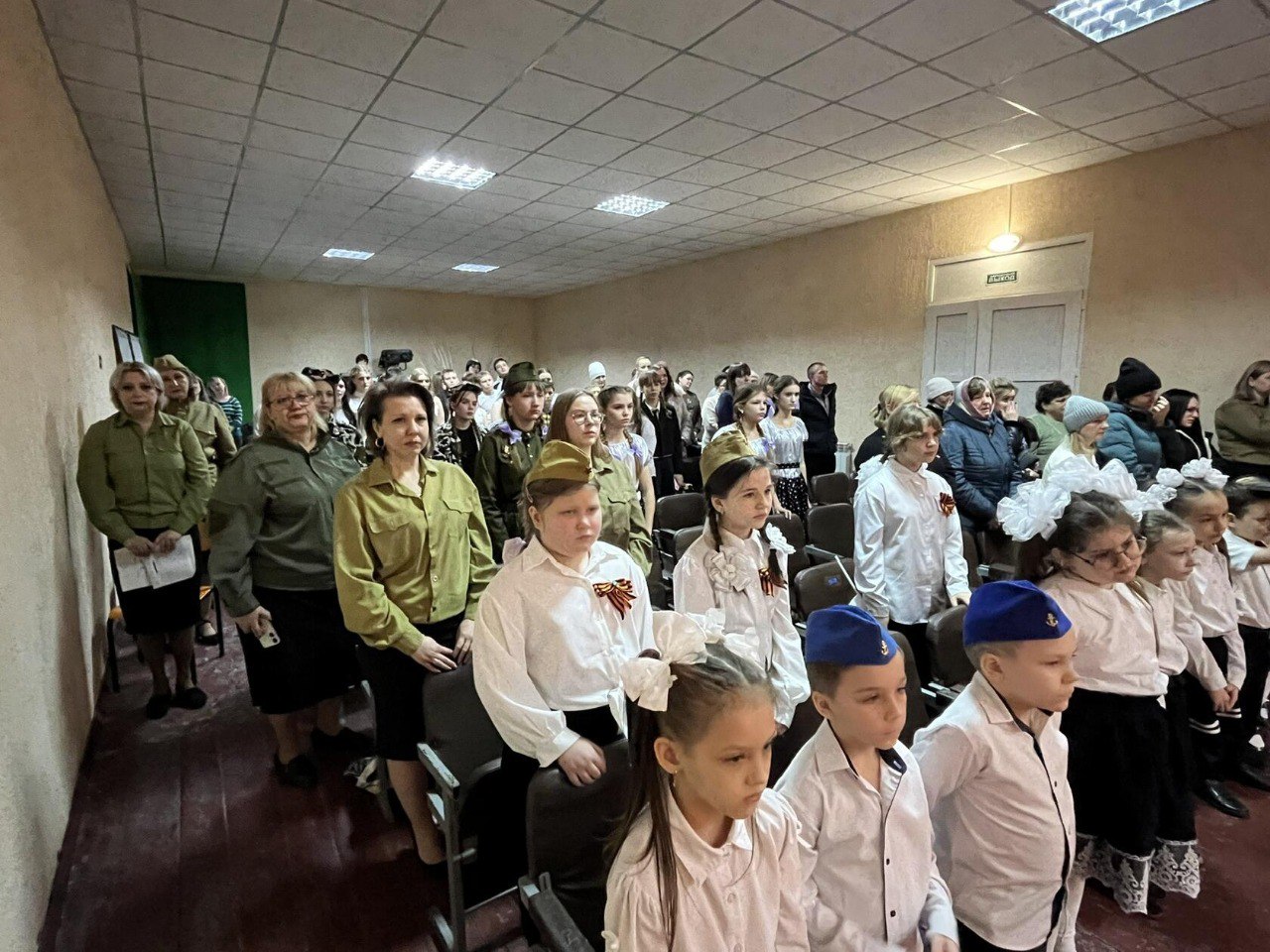 В Пролетарском Доме культуры прошел фестиваль военно-патриотической песни, в котором приняли участие учащиеся Пролетарского УВК им.О.В.Кошевого В Пролетарском Доме культуры прошел фестиваль военно-патриотической песни, в котором приняли участие учащиеся Пролетарского УВК им.О.В.Кошевого