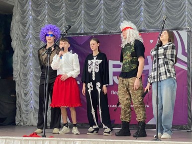 Долгожданный финал проекта «КВН. Первые» состоялся! За звание чемпионов боролись 4 сильнейшие команды, прошедшие через отбор