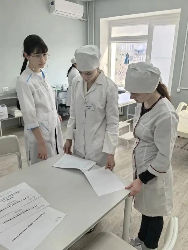 Студенты-медики вернулись из Калмыкии Студенты-медики вернулись из Калмыкии