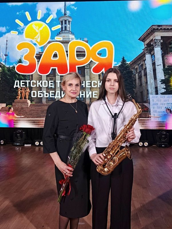 Ровенчанка приняла участие в концерте Детского творческого объединения «Заря» Ровенчанка приняла участие в концерте Детского творческого объединения «Заря»
