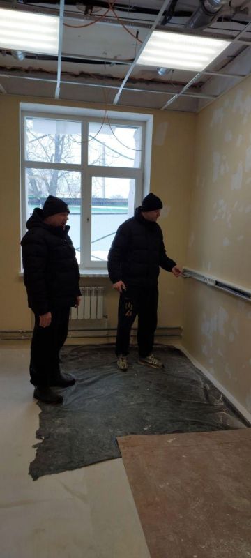 Продолжается ремонт в здании Администрации Беловодского МО при участии региона-шефа Продолжается ремонт в здании Администрации Беловодского МО при участии региона-шефа