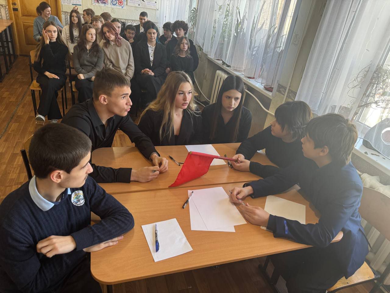 Интеллектуальные баталии для школьников из города Молодогвардейска Интеллектуальные баталии для школьников из города Молодогвардейска