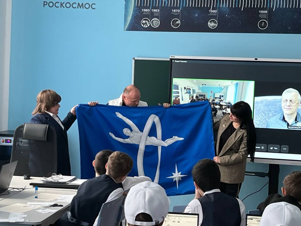 1 марта с рабочим визитом город Ровеньки посетила делегация из Звездного городка Московской области 1 марта с рабочим визитом город Ровеньки посетила делегация из Звездного городка Московской области