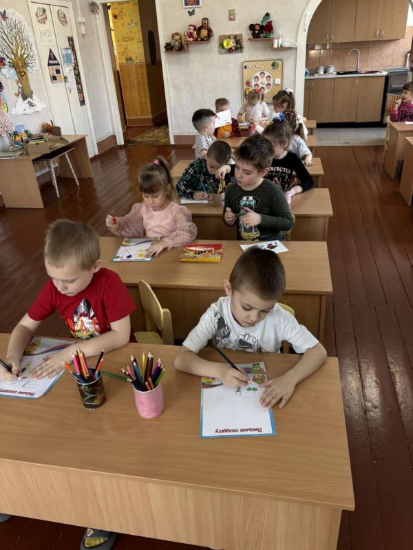 Воспитание патриотизма у дошкольников — важная и значимая задача, которая начинается с самых первых лет жизни ребенка Воспитание патриотизма у дошкольников — важная и значимая задача, которая начинается с самых первых лет жизни ребенка