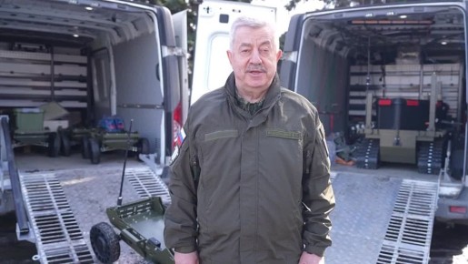 Виктор Водолацкий: Находясь в расположении 3-й общевойсковой армии, вместе с замгенерального директора группы компаний «Аванти» Тимофеевым А.А., передали робототехнические изделия нового поколения для испытаний и выполнения...