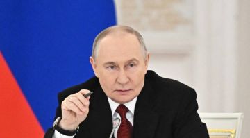 Президент России Владимир Путин поручил МВД обеспечить все условия для свободного и безопасного волеизъявления граждан в ходе сентябрьских выборов на территории Донбасса и Новороссии