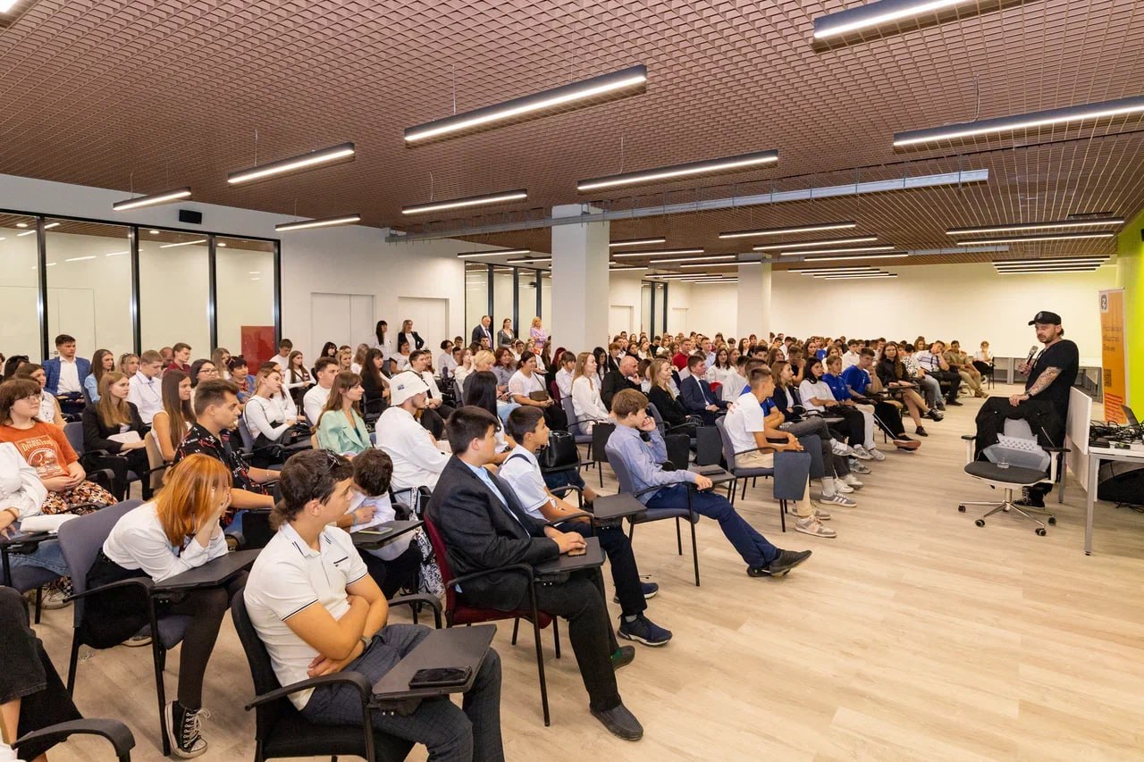 Леонид Пасечник: Создание благоприятных условий для самореализации и активного досуга юных жителей республики – один из главных приоритетов региональной команды Леонид Пасечник: Создание благоприятных условий для самореализации и активного досуга юных жителей республики – один из главных приоритетов региональной команды