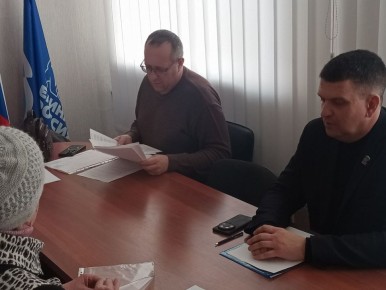 Олег Коваль: 4 марта провел личный приём граждан в Старобельском муниципальном округе