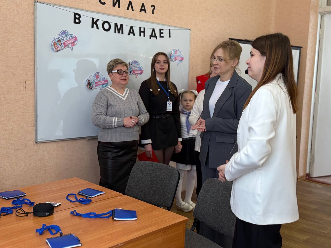 В школе Кировска открыли медиапространство «Мы с первыми» В школе Кировска открыли медиапространство «Мы с первыми»