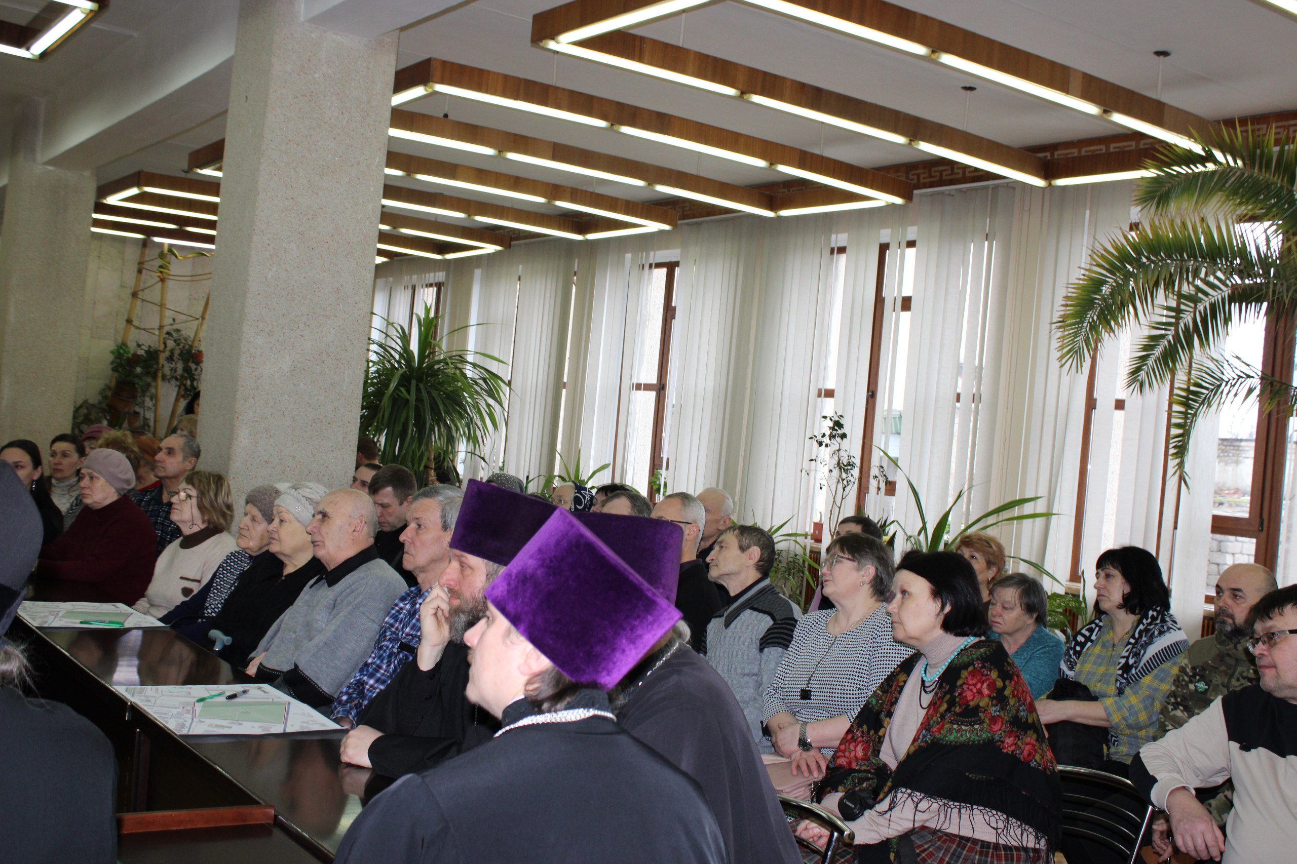 В Ровеньках прошли завершающие проектные сессии по благоустройству территории В Ровеньках прошли завершающие проектные сессии по благоустройству территории