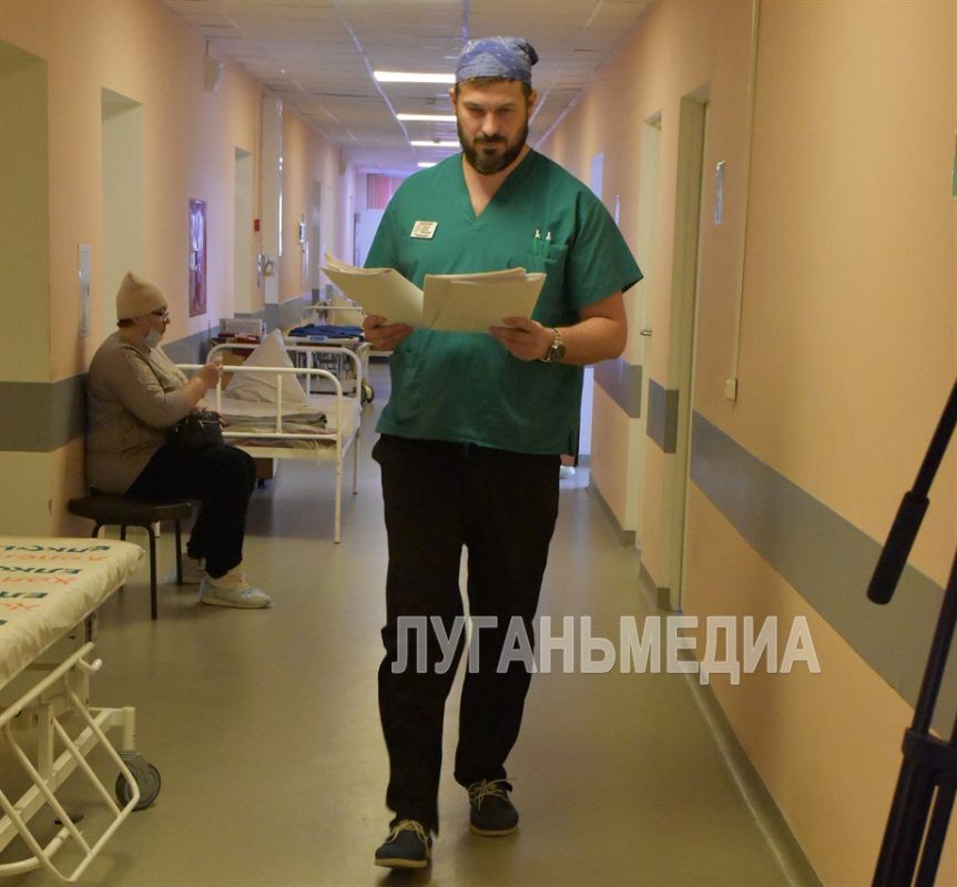 В Северодонецк прибыли врачи из Пермского края для усиления местного здравоохранения В Северодонецк прибыли врачи из Пермского края для усиления местного здравоохранения