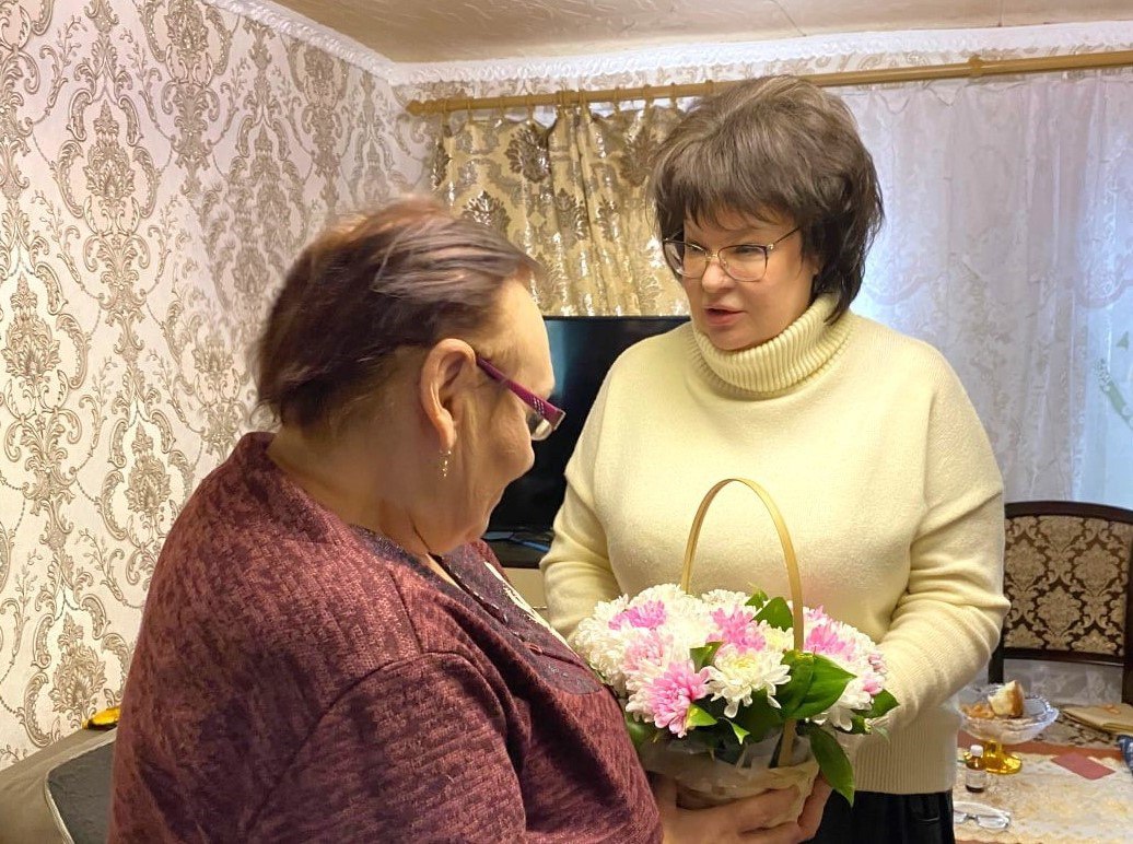 Марина Филиппова: В преддверии 8 Марта встретилась с мамой погибшего героя