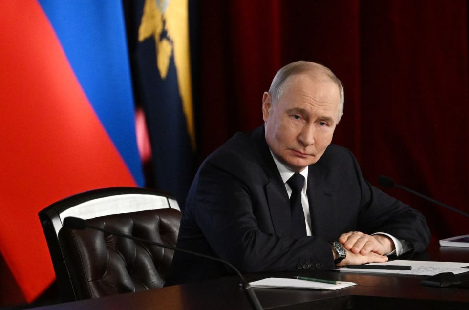 Владимир Путин принял участие в ежегодной расширенной коллегии МВД Владимир Путин принял участие в ежегодной расширенной коллегии МВД