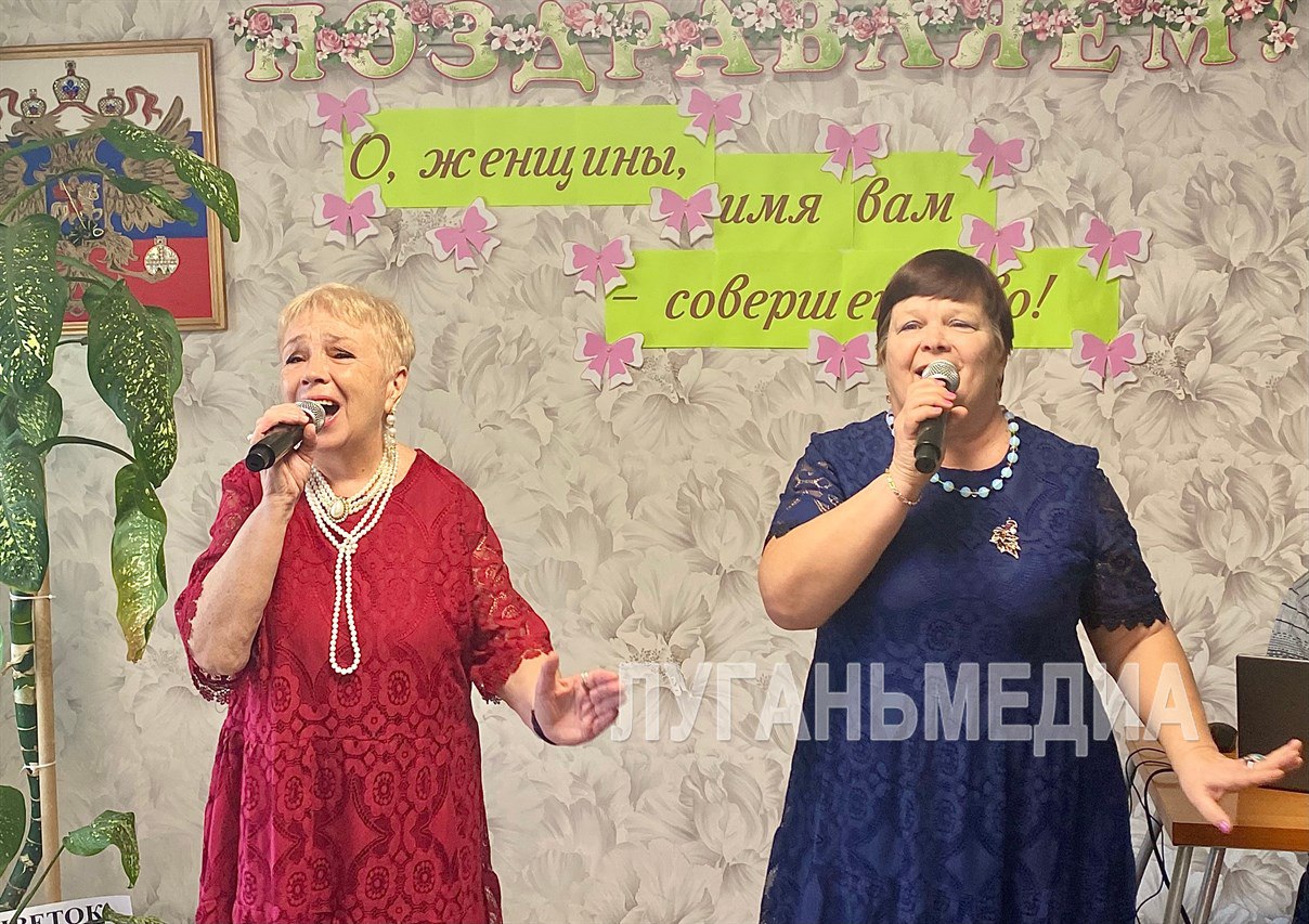 В преддверии Международного женского дня в Кировске прошла программа «Мартовский переполох» В преддверии Международного женского дня в Кировске прошла программа «Мартовский переполох»