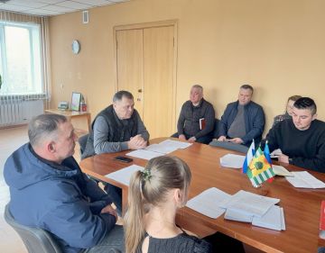 Первый заместитель главы администрации Игорь Шмидт провел рабочее заседание по вопросу работы жилищной комиссии